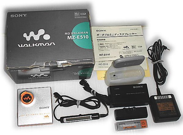 ○【行董】SONY MD WALKMAN MZ-E2 ポータブルMDプレーヤー イヤホン