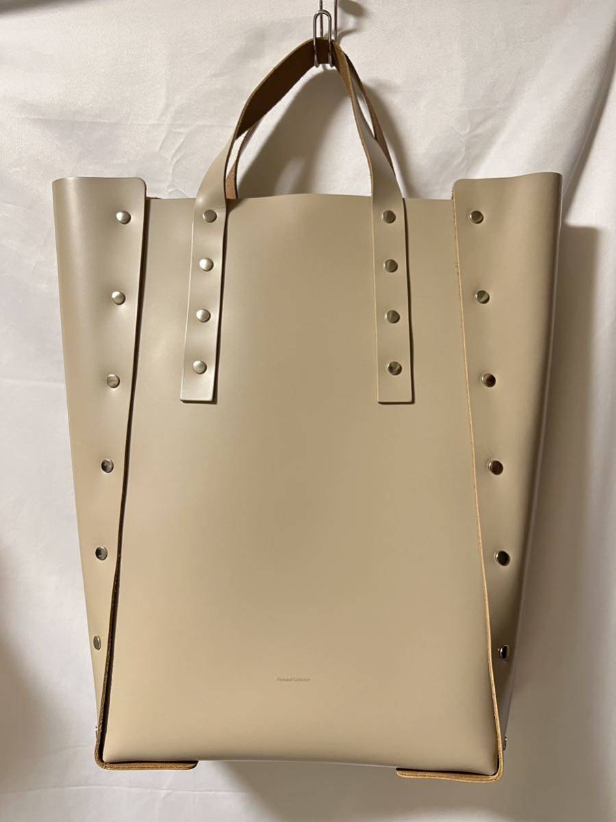 100%新品 Hender Scheme assemble hand bag tall beige エンダースキーマ レザー トート バッグ ハンド ベージュ アセンブル タン(トートバッグ)｜売買されたオークション情報、yahooの商品情報をアーカイブ公開 - トートバッグ