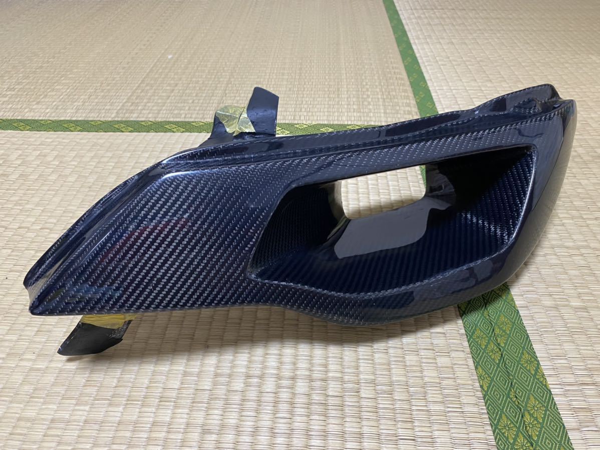 シビックタイプR FD2 左側 ヘッドライトインテーク カーボン製