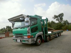 重機回送車の値段と価格推移は 40件の売買情報を集計した重機回送車の価格や価値の推移データを公開