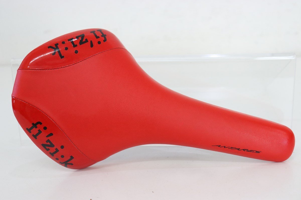 ☆fi'zi:k フィジーク ANTARES 00 WING FLEX サドル CARBON BRAIDED