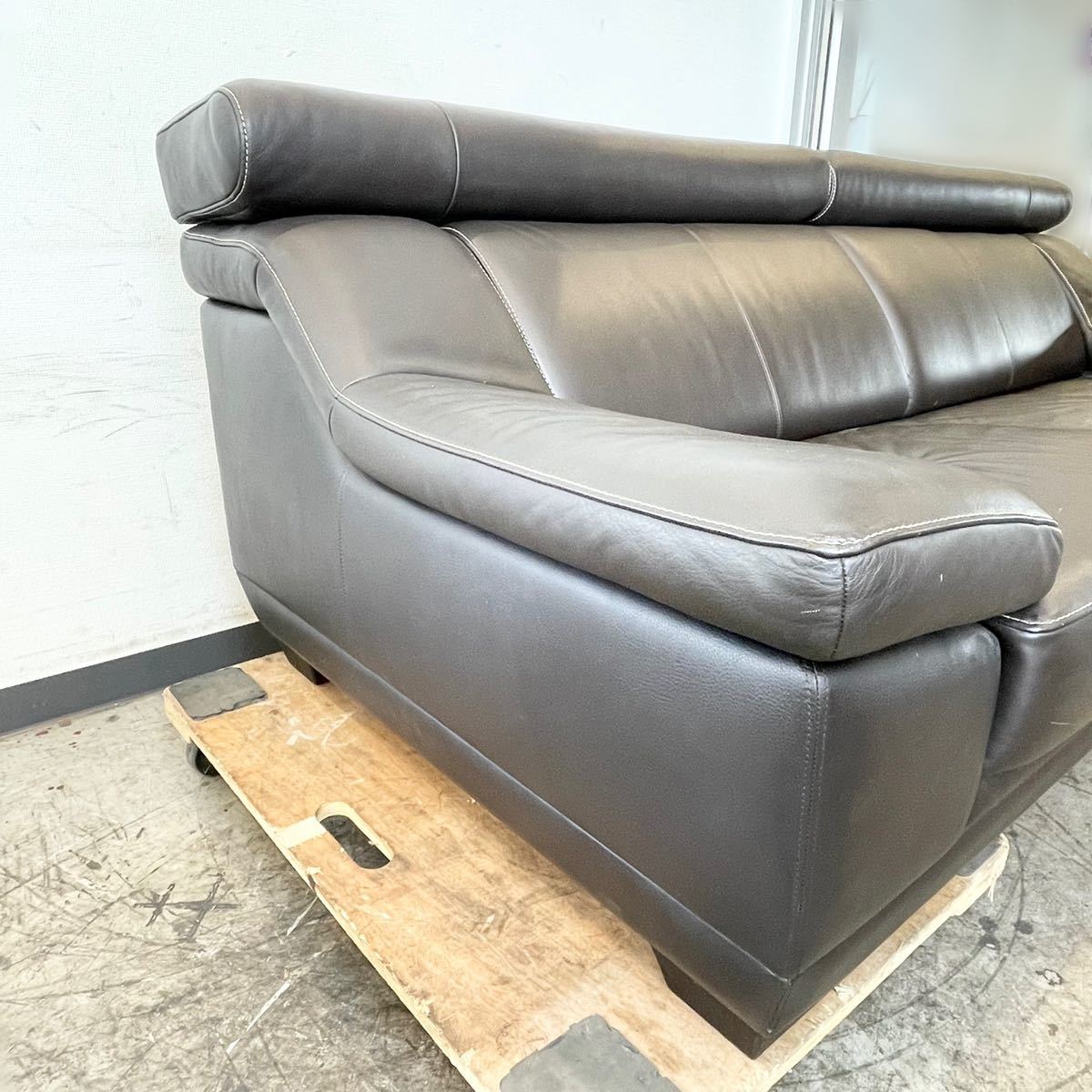 240＊中古品 カリモク 3人掛け 革張りソファー ZU5303 DB ブラック 