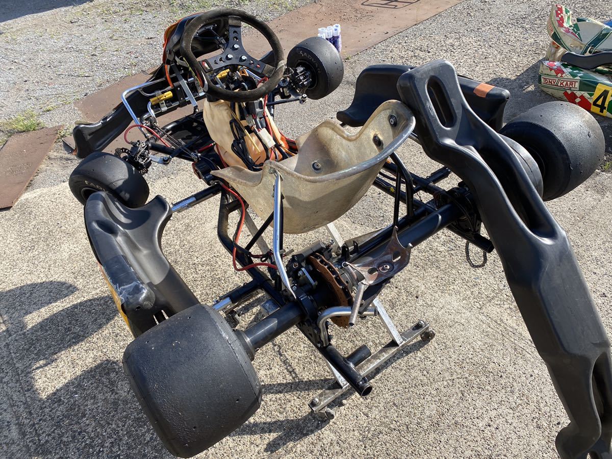 レーシングカート CRG フレームコンプリート フロントブレーキ付き 