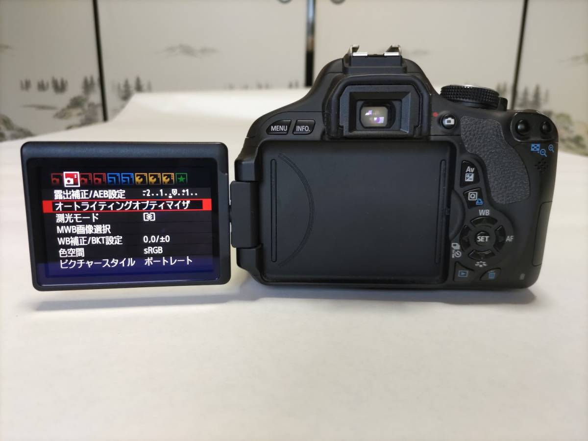 キヤノン Canon EOS KISS X5 ダブルズームキット 中古品 EOS Kiss