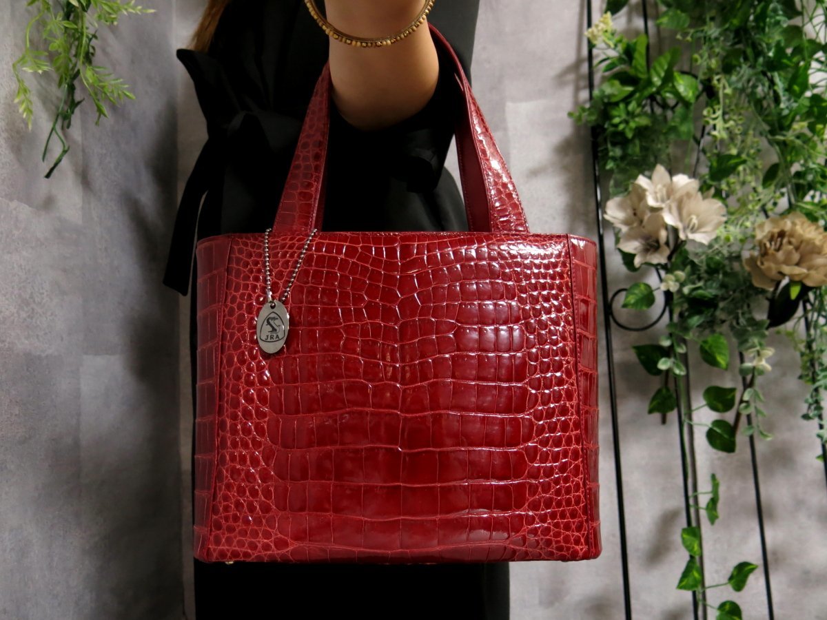 ○超美品○JRA認定○シャイニング クロコダイル 本 ワニ 革○ハンド 