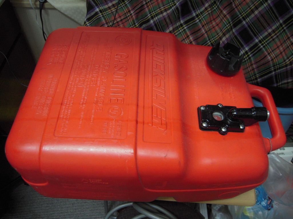 中古品・クイックシルバー・QUICKSILVER・マーキュリー・燃料タンク  