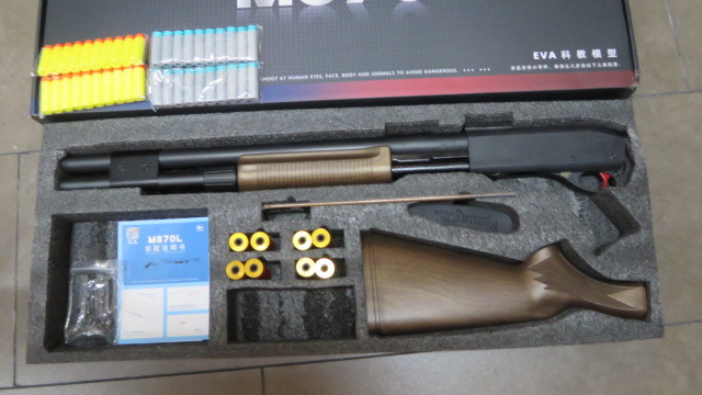 新品M870ショットガンタイプ廃莢式散弾銃NERFスポンジ弾エアーガンです 