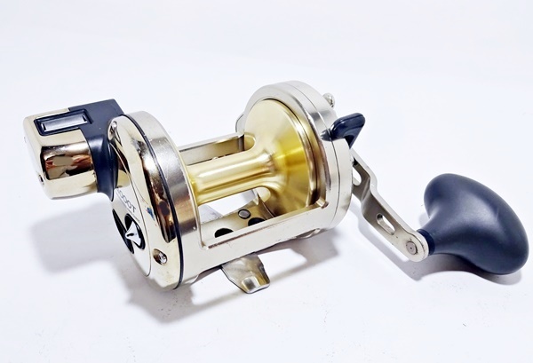☆ シマノ 海魂 4000T 大型リール カウンター付き 石鯛 底物 クチジロ