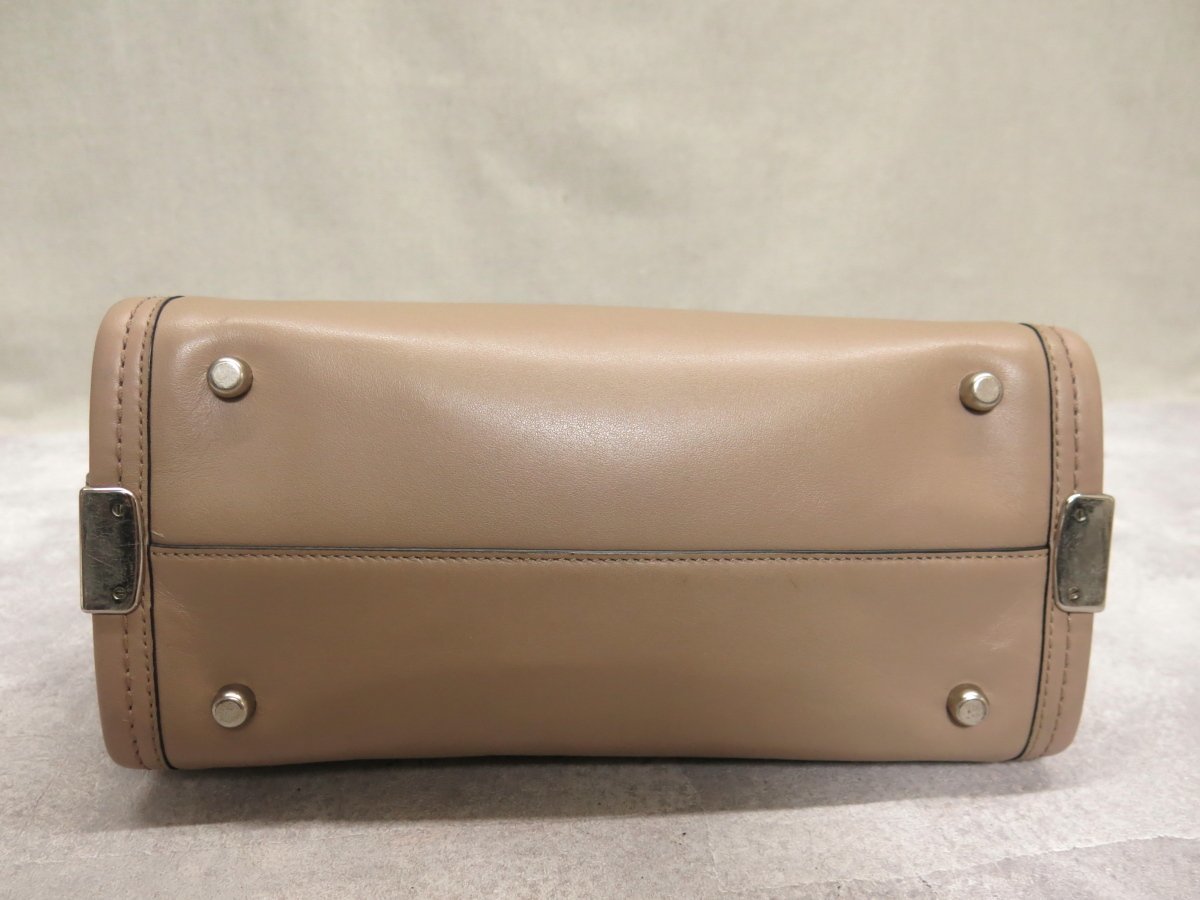 超美品○COACH コーチ○57083○スワッガー○馬車ロゴ型押し○カーフ 