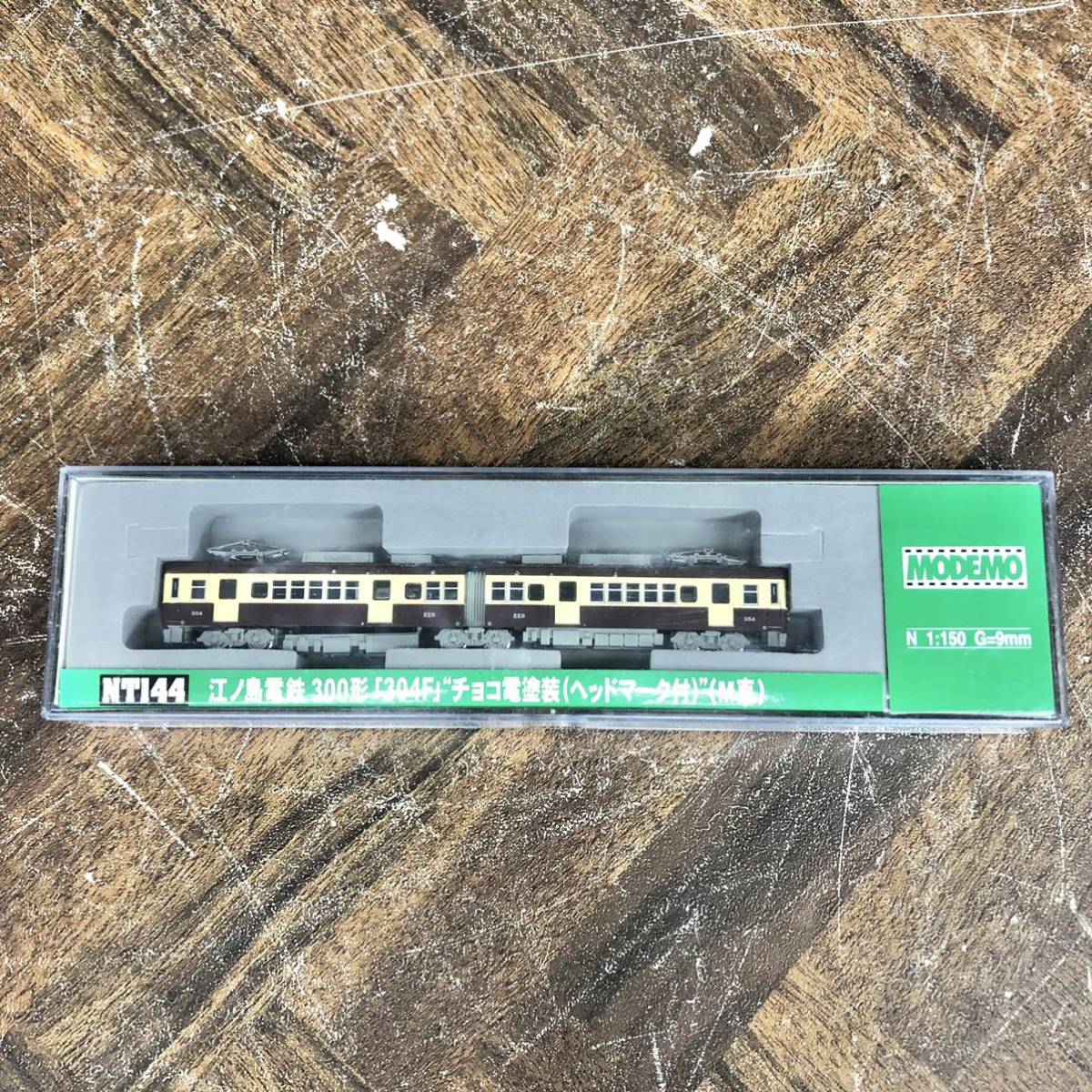 MODEMO NT144 江ノ島電鉄 300形 「304F」 チョコ電塗装 (ヘッドマーク