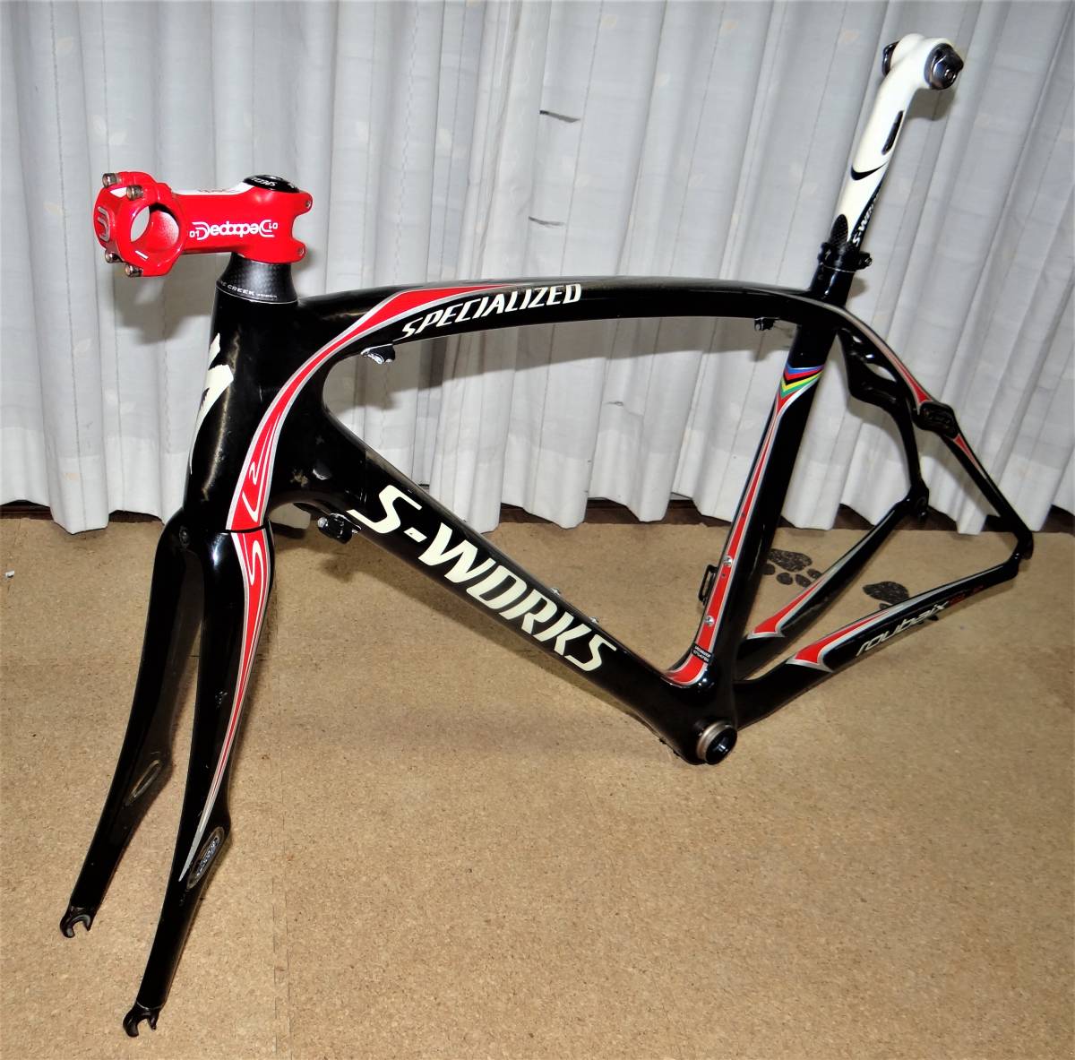 HOT，限定セール 訳あり SPECIALIZED S-Works Roubaix SL2 フレーム 2010モデル サイズ52 カーボンレッド フルカーボン スペシャライズド ルーベ(ロードバイク)｜売買されたオークション情報、yahooの商品情報をアーカイ ロードバイク