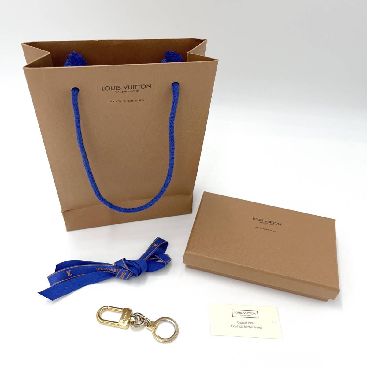 全国無料，高品質 1円〜 ルイヴィトン/LOUIS VUITTON ゴールド キーホルダー アノクレ バッグチャーム メンズ レディース ユニセックス 金色(ルイ・ヴィトン)｜売買されたオークション情報、yahooの商品情報をアー ルイ・ヴィトン