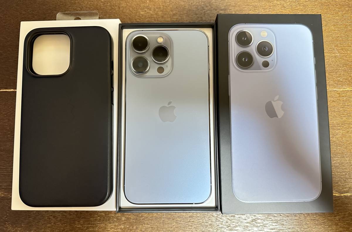 超美品 iPhone13 Pro 256GB シエラブルー SIMフリー 純正レザーケース