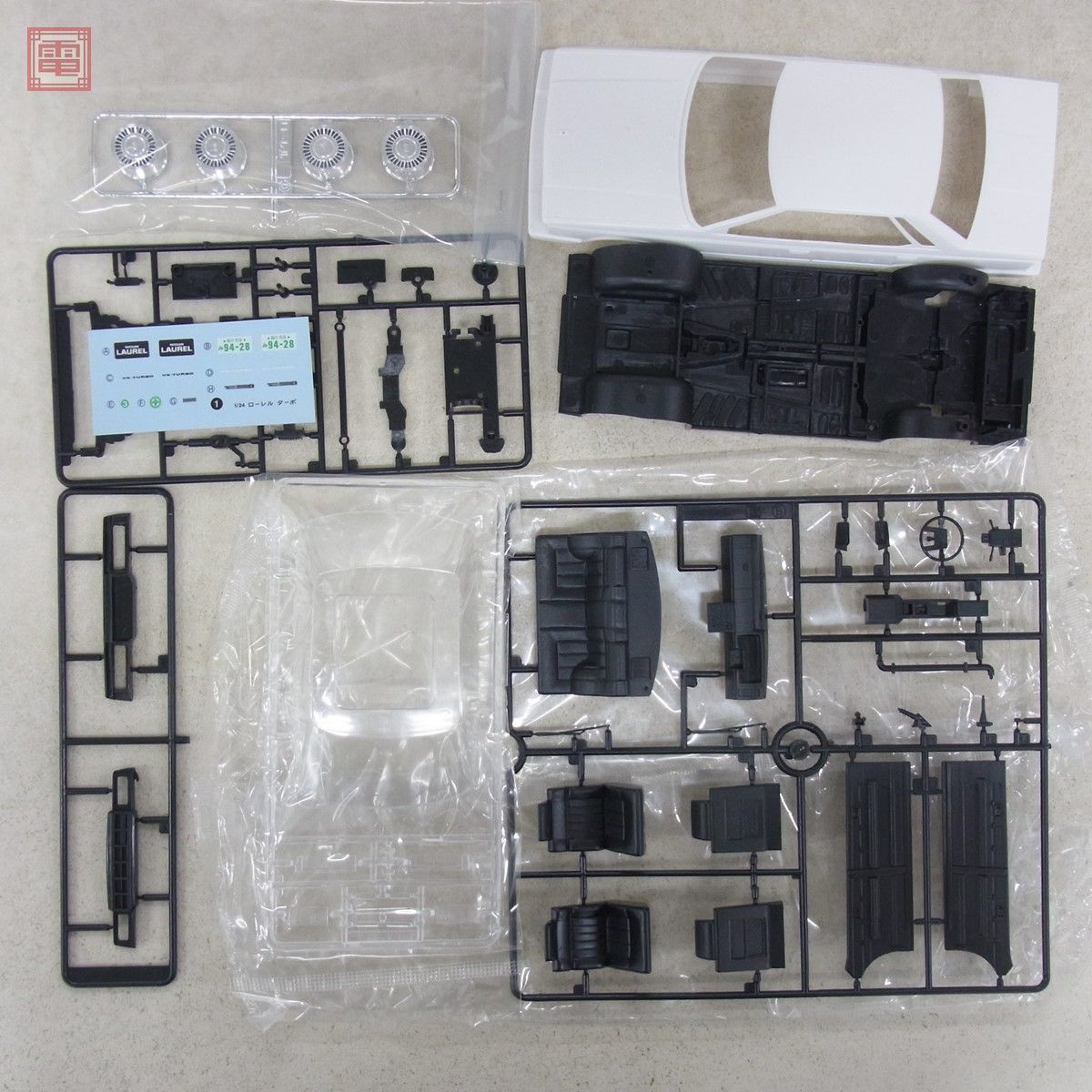 有井85 LAUREL V6 TURBO 1⁄24 プラモデル 有井85 LAUREL V6 TURBO 1⁄24