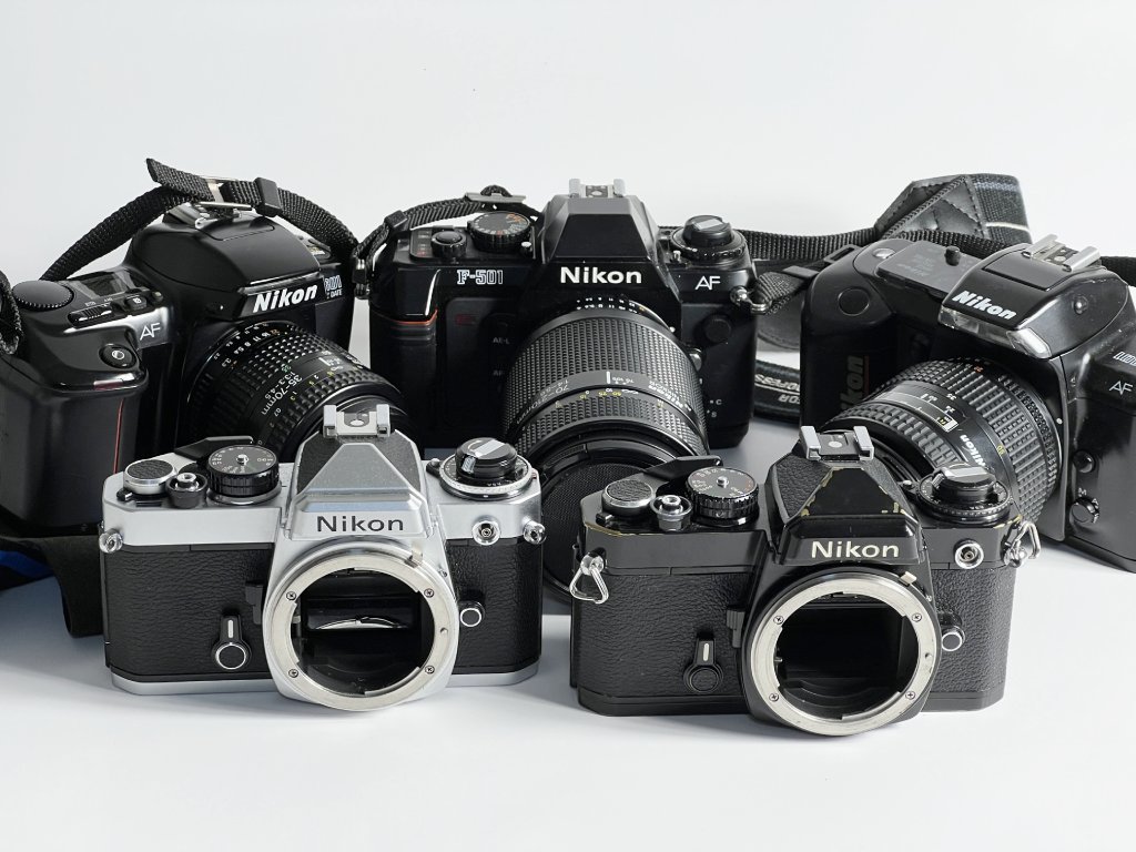 F Nikon 公式通販 フィルム一眼レフカメラ kevin メルカリ - フィルム