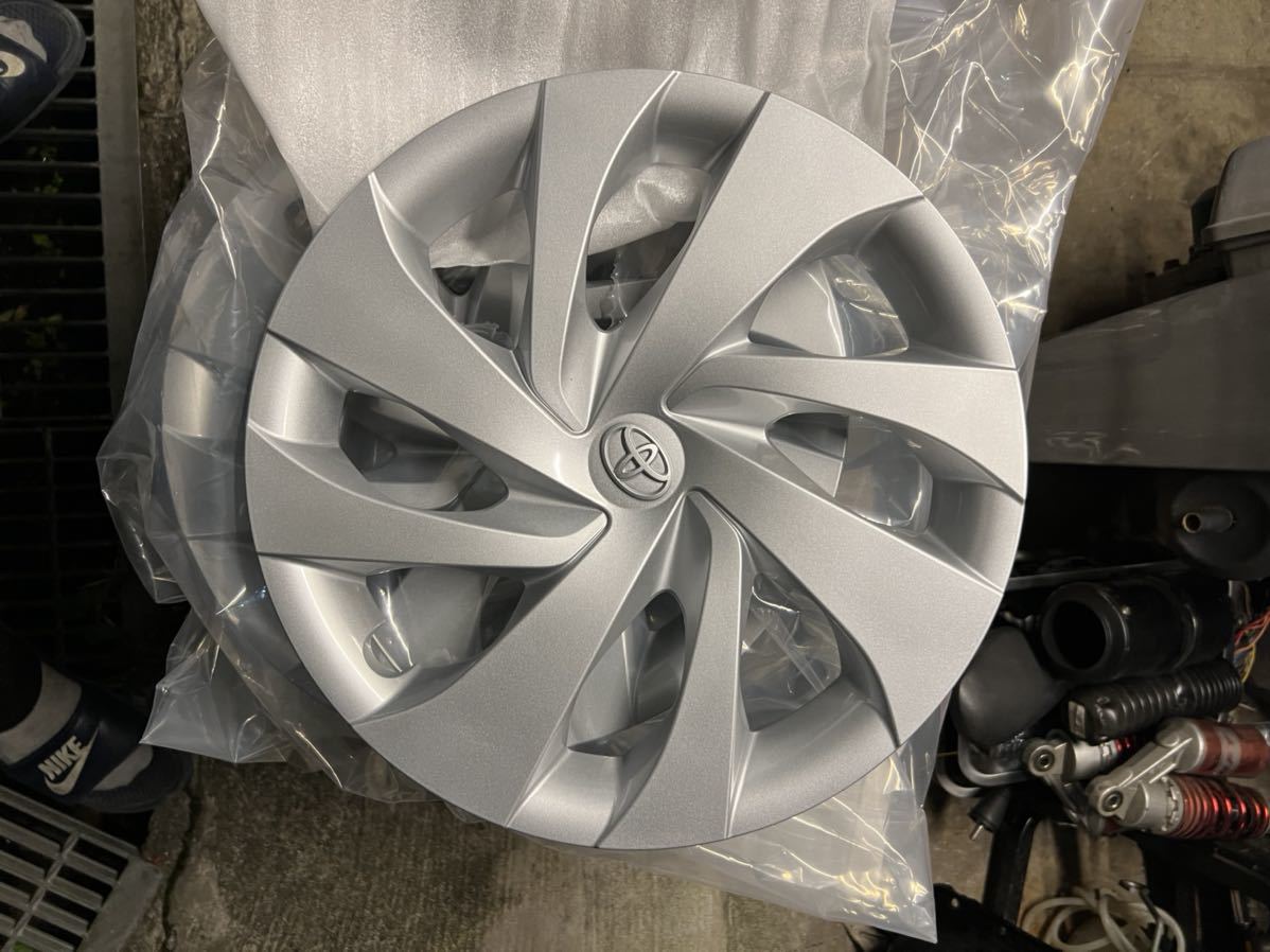 ヤリス 純正 トヨタ 鉄・スチールホイール４本 中古ヤリス純正14インチスチールホイール4本セット PCD トヨタ ヤリス純正スチールホイール　14インチ4本セット　新車取り外し