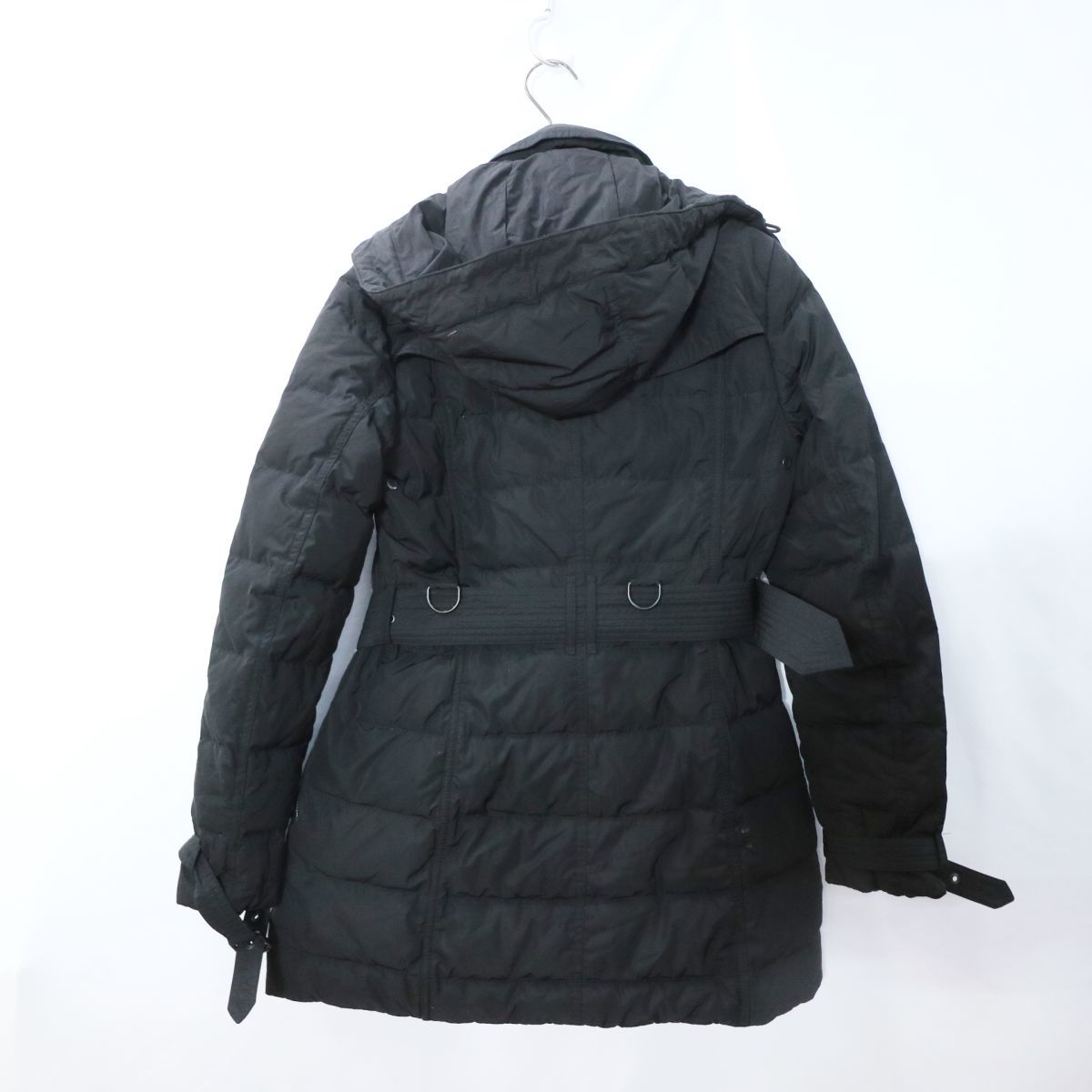 BURBERRY バーバリー ダウンコート ジャケット 防寒 ヘビーアウター ウィンターウェア 黒 ブラック (レディース S) 中古 古着 L5512 BURBERRY バーバリー ダウンコート ジャケット ノバチェック フェイクファートリム
