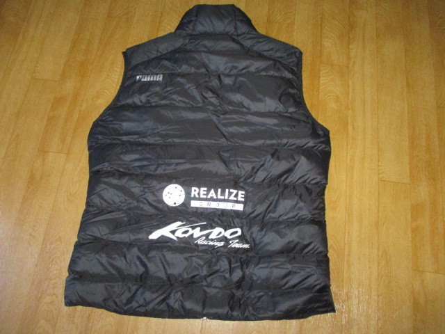 近藤レーシング・プーマコラボ・デカロゴ　スーパーGT　防寒ダウンジャケット・ベスト　未使用　サイズXL