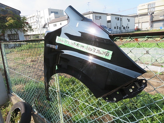 ZRR80W ノア ZWR80W ホイール 1本 ★即決★ ZWR80W ZRR80W 80 85 ノア エアロ系 右 フェンダー ★黒 202★