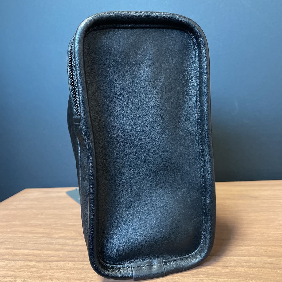 新品】1円スタート TUMI トゥミ ハンギング トラベル キット トラベル