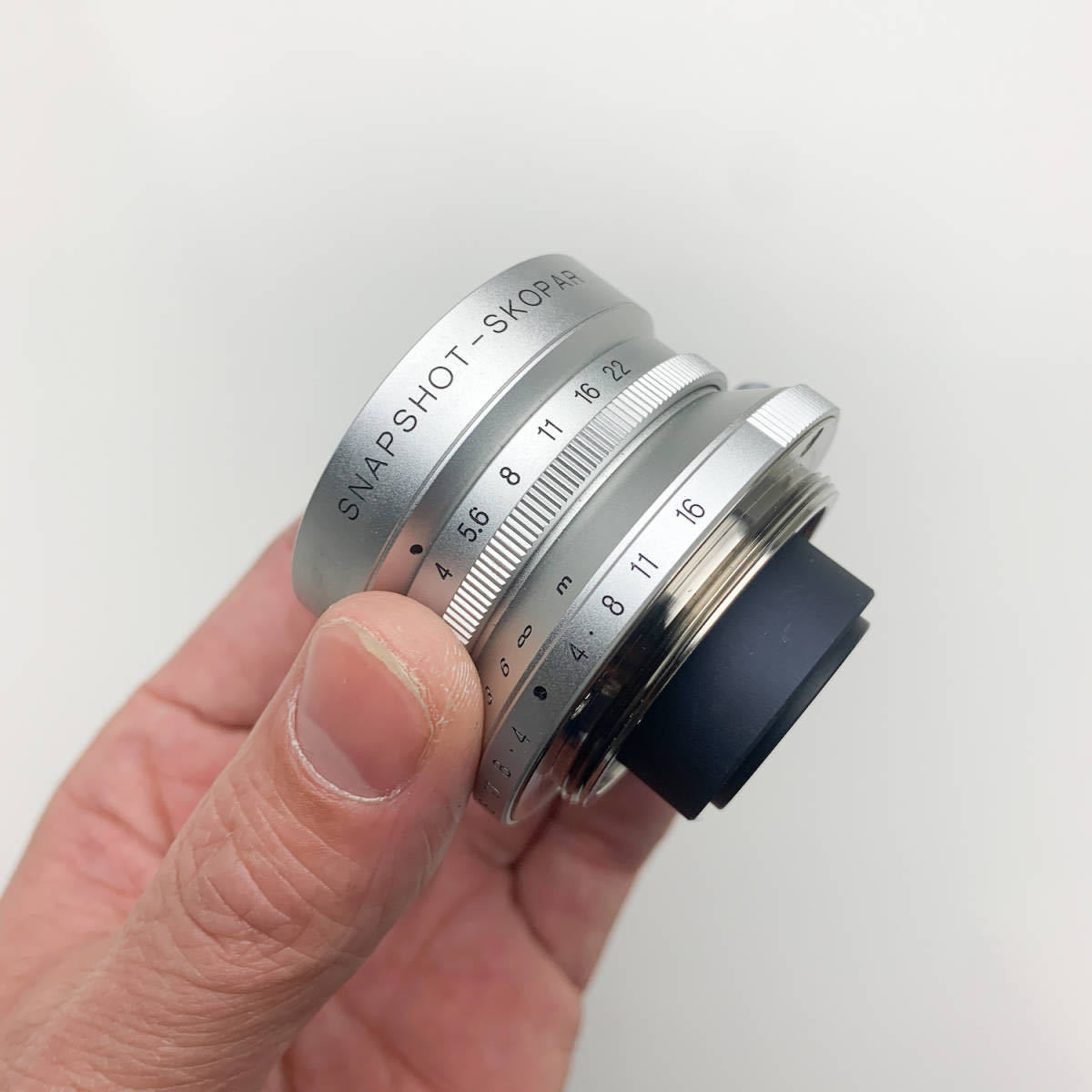 Voigtlander フォクトレンダー SNAPSHOT-SKOPAR 25mm F4 MC　L39マウント カメラ、光学機器 ☆極上品☆安心動作保証付き☆Voigtlander 25mm SNAPSHOT-SKOPAR Color S