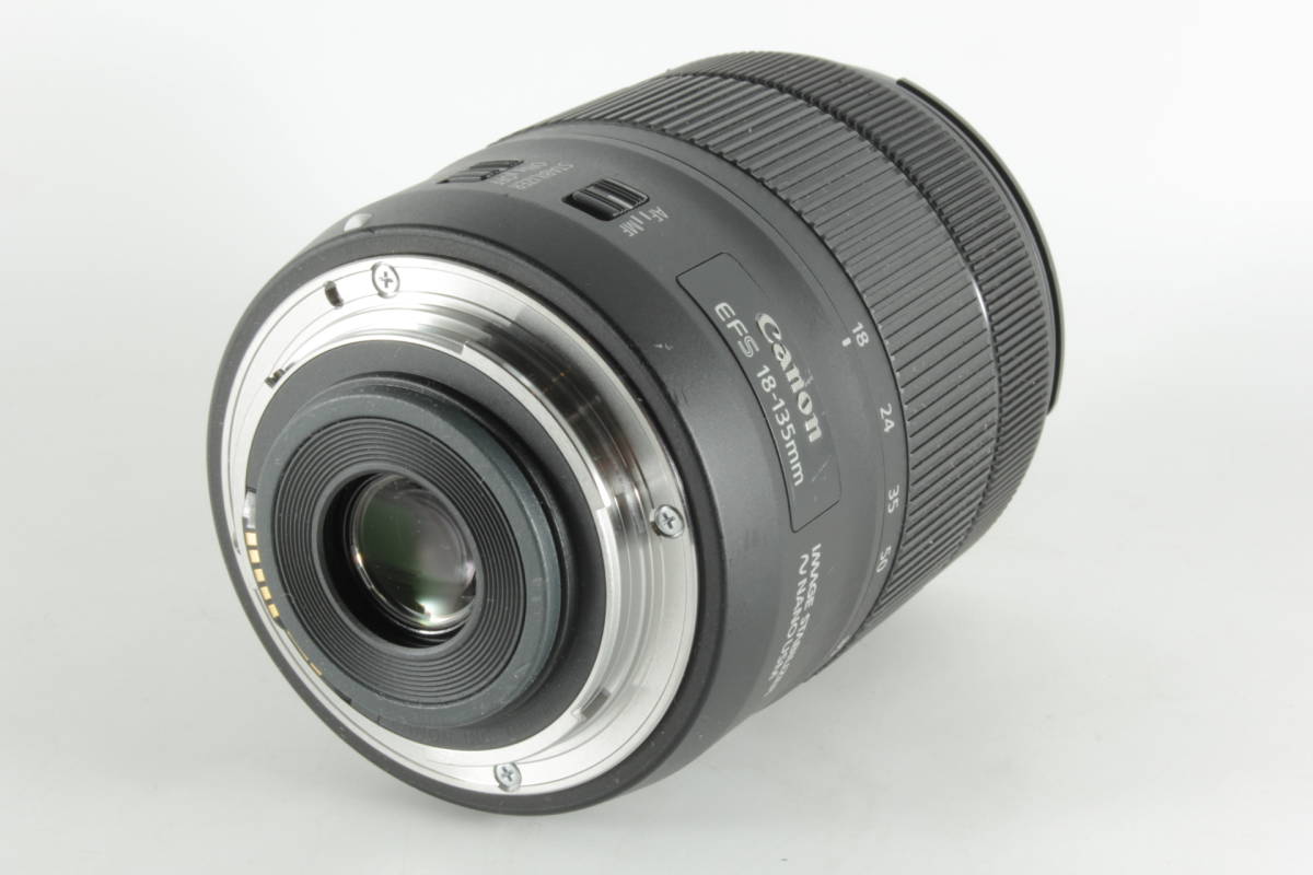 ☆極上品☆ CANON キャノン EF-S 18-135mm 1:3.5-5.6 IS USM #8111