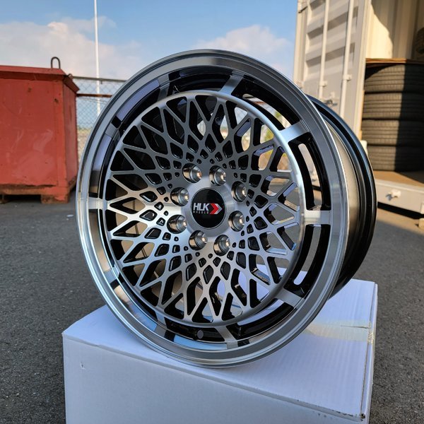 4穴 15インチ 114.3 PCD 車用ホイール 即納 15x8.25J ±0 0 15インチ