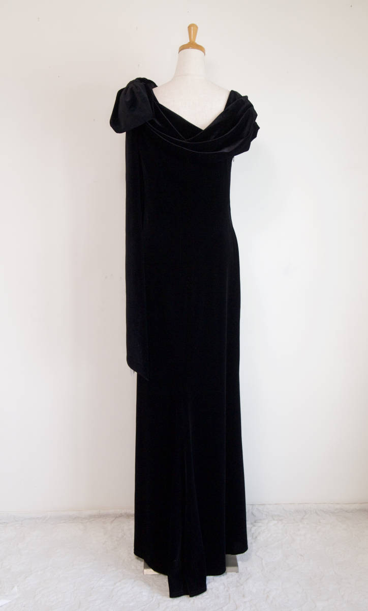 TADASHI SHOJI　タダシショージ　BLACK　ロングフォーマルドレス　「M 」/ １１−１３号程度 TADASHI SHOJI タダシショージ Dress Jasi XXS