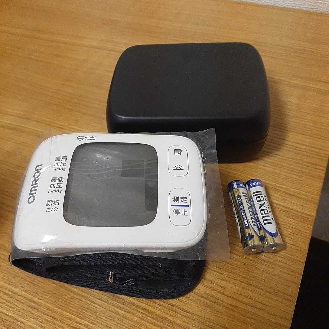 ◎21年製【未使用】オムロン スマホアプリ対応手首式血圧計 HEM-6230