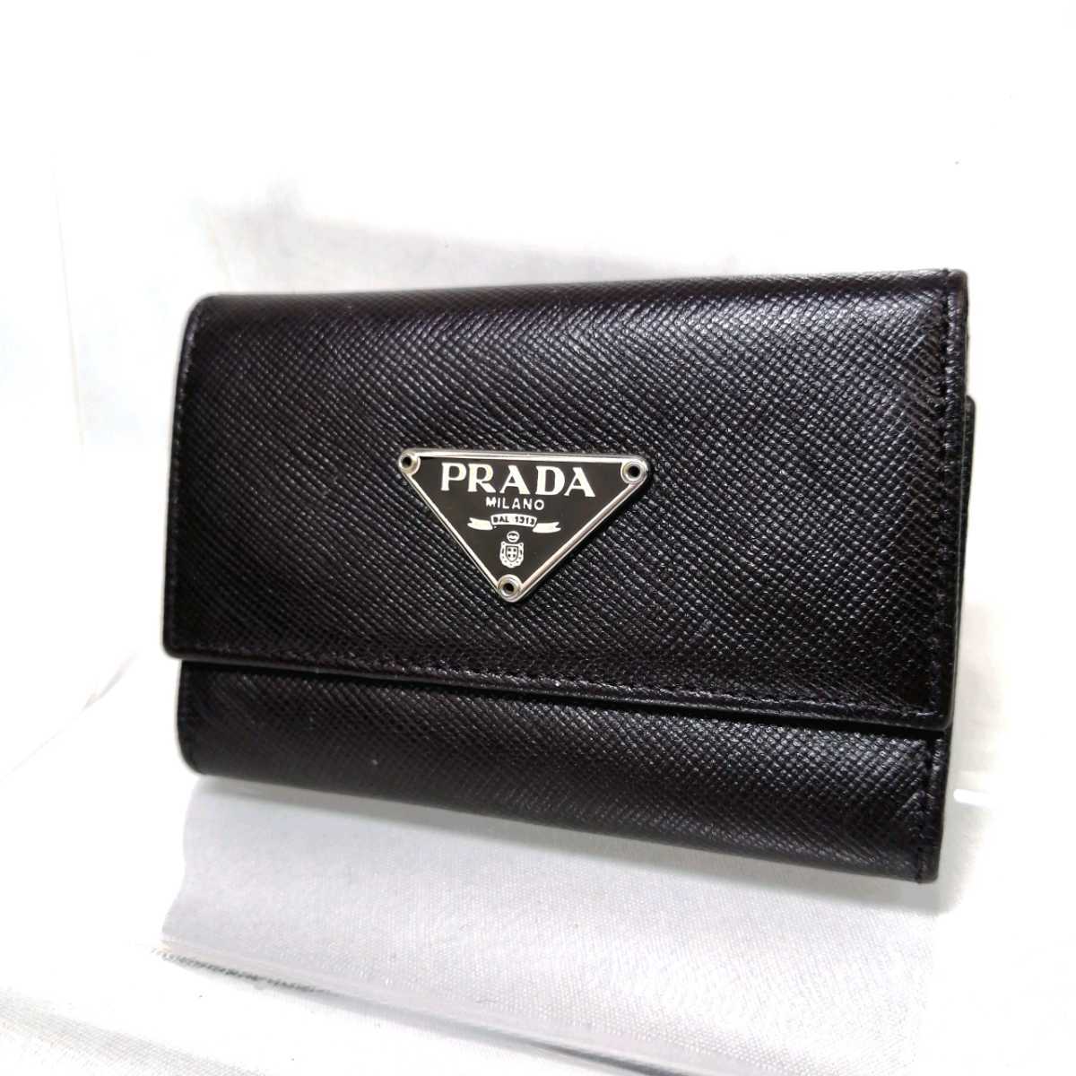 B Φ 極上エレガンス '高級 イタリア製' プラダ PRADA 三角 ロゴプレート レザー 三つ折 6連 キーケース 鍵入れ 使い勝手◎ 
