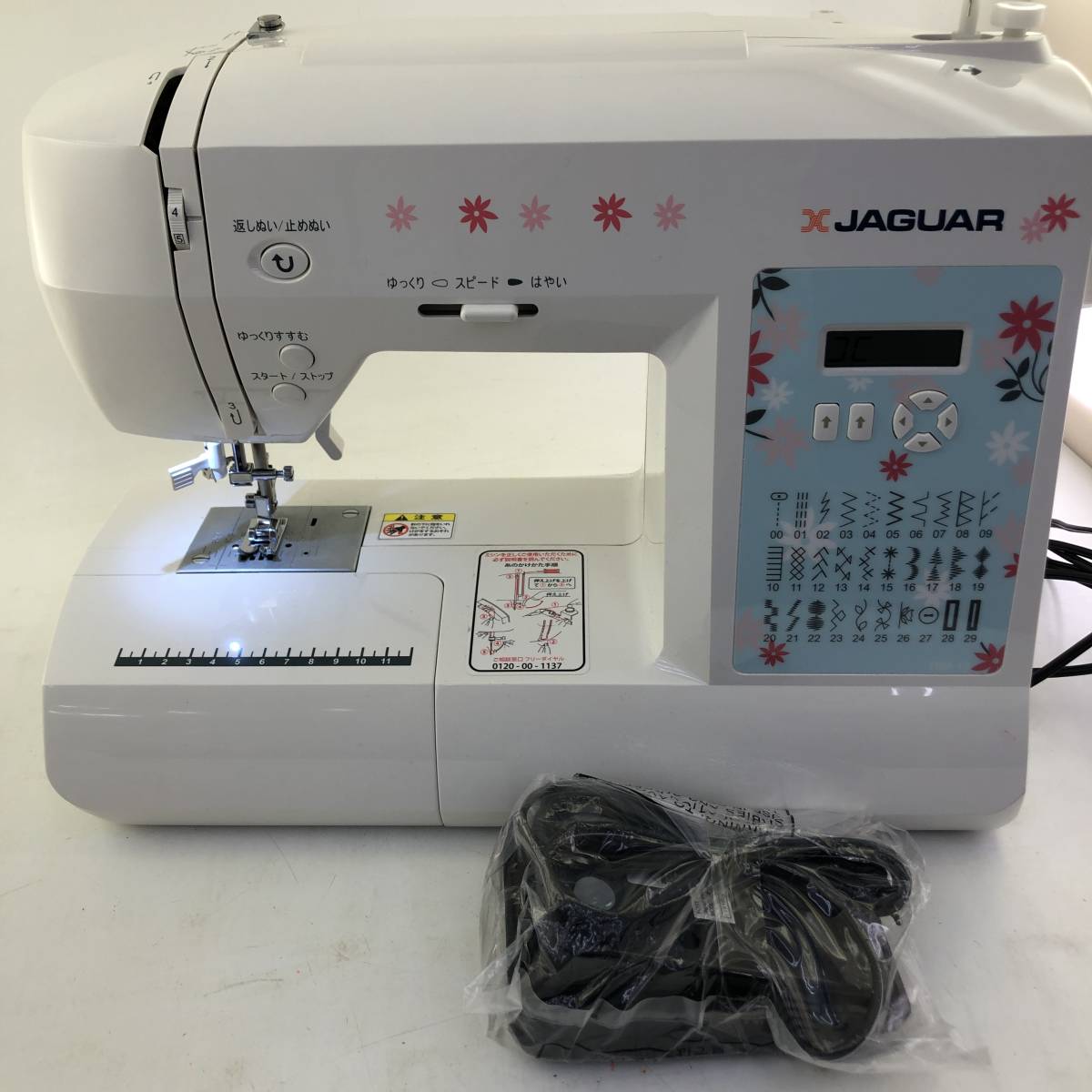 美品】 ジャガー コンピュータミシン TRM-10 縫い模様30種類 フット 