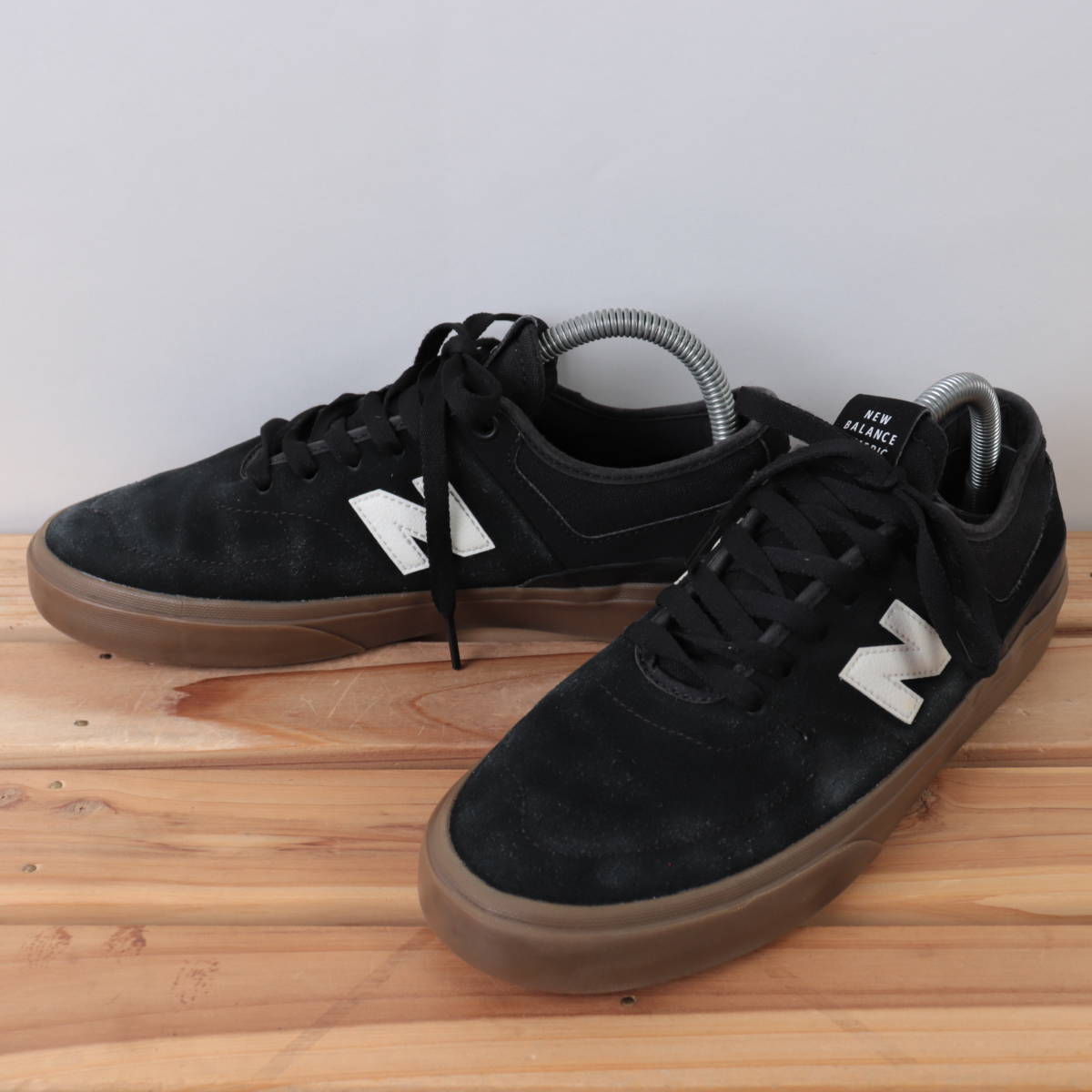  z9693 379 ニューバランス US8 26.0cm/黒 ブラック 白 茶 newbalance メンズ スニーカー(26.0cm)｜売買されたオークション情報、yahooの商品情報をアーカイブ公開 - オークファン 26.0cm