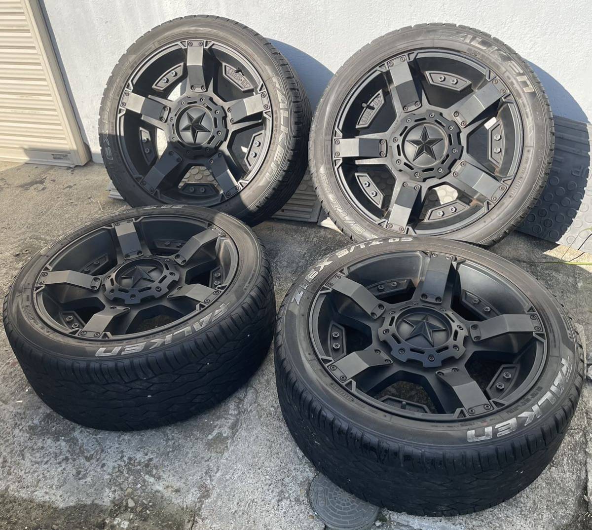 引き取り歓迎 KMC XD811 ROCKSTAR ロックスター 9JJ−11 20インチ 