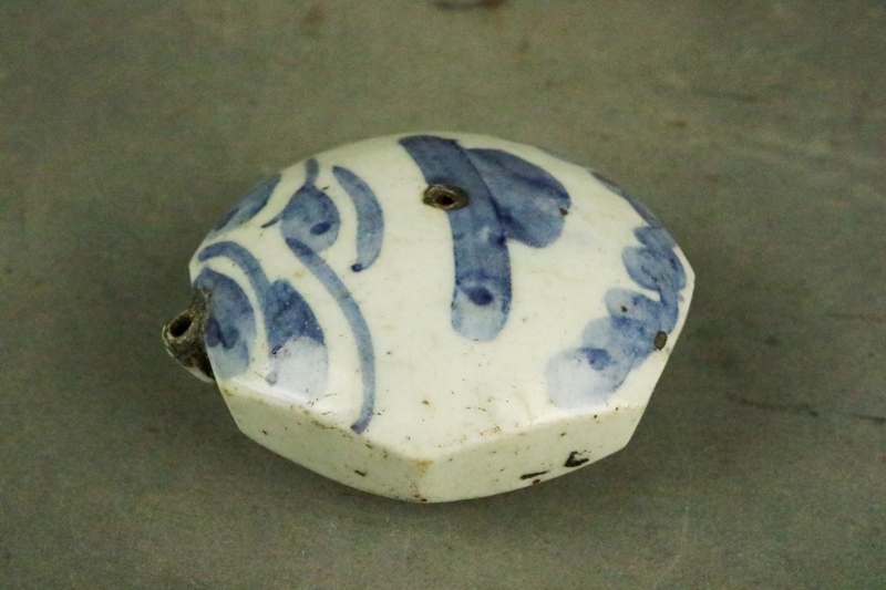 明時代染付獣紋壺古染付唐物中国美術a04304-日本 花唐草文様 大明宣徳