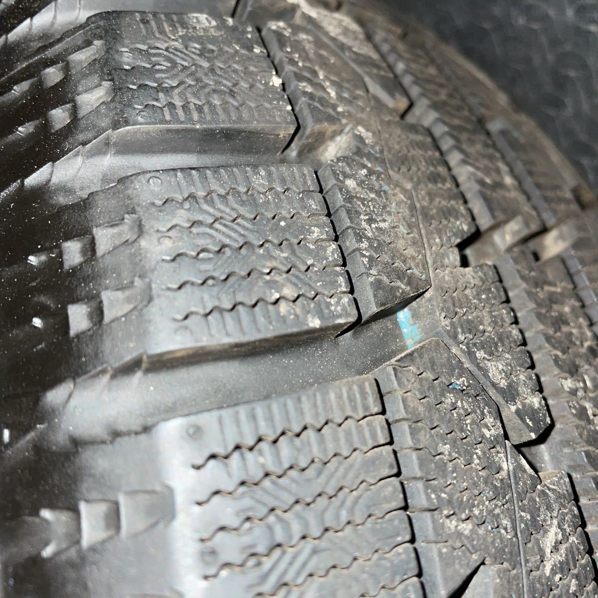 プリウス 205/60R16スタッドレス2020年製 アルミセット4 本バリ山_10