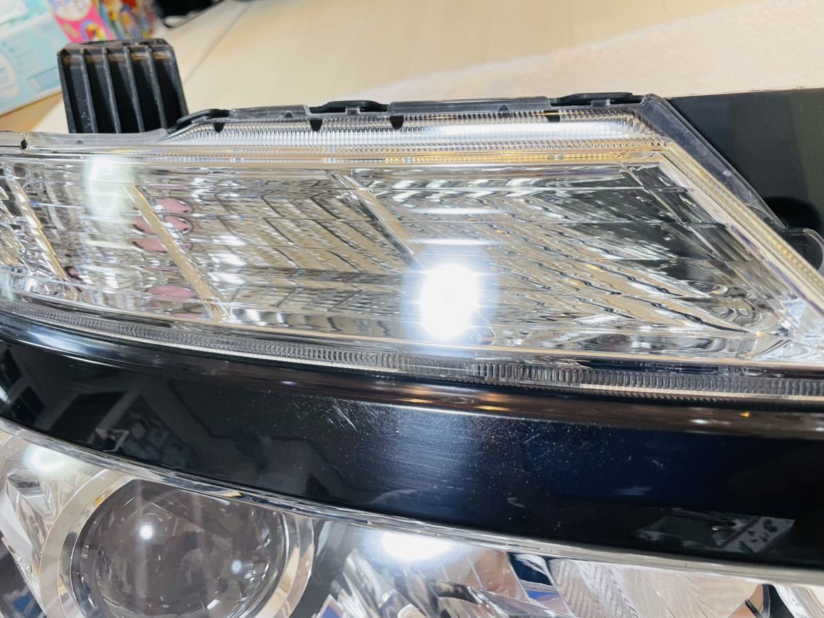 エルグランドE52 中期後期LEDヘッドライトKOITO100-23674