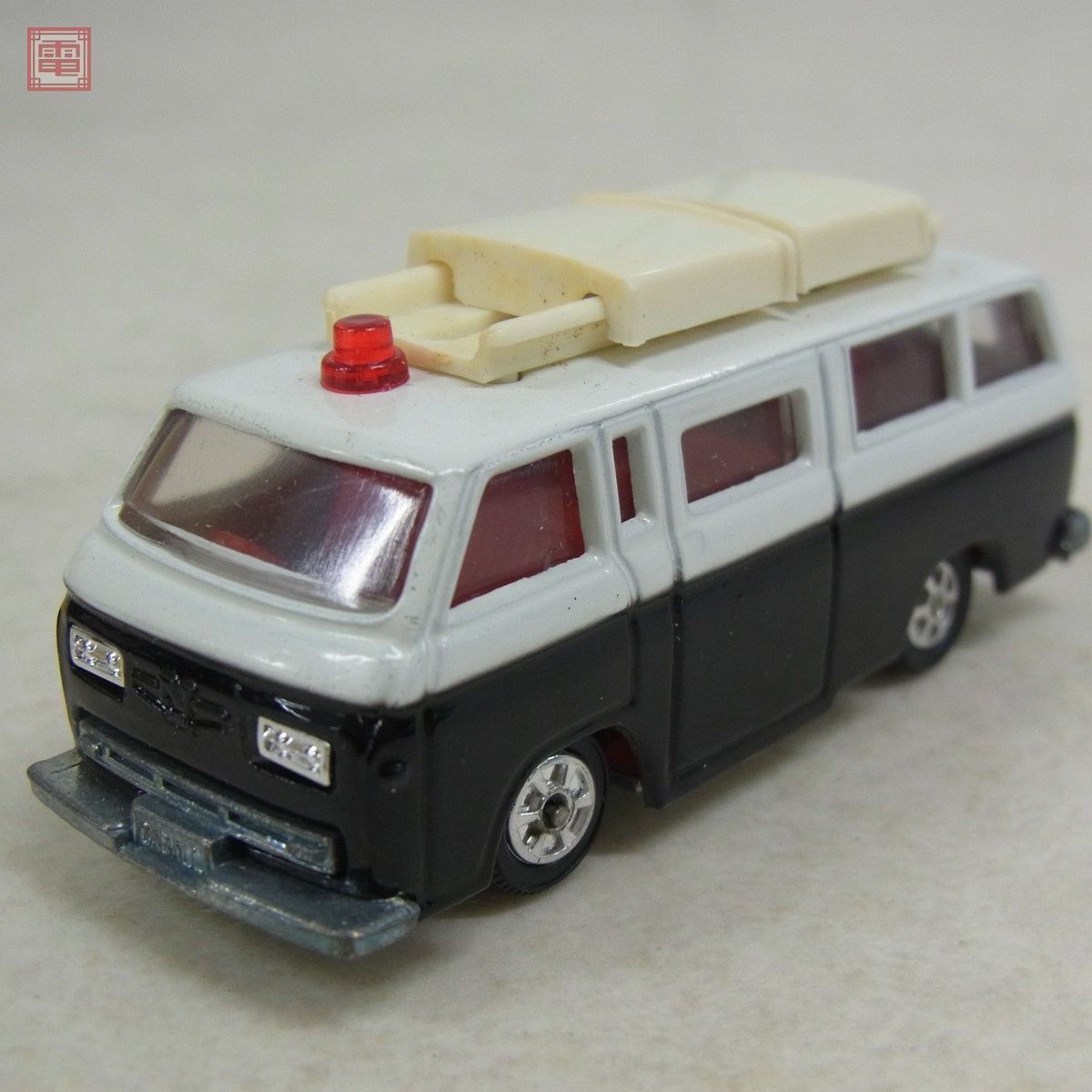 トミカ 日本製 No.67 ニッサン キャブオール 事故処理車 旧ホイール 黒