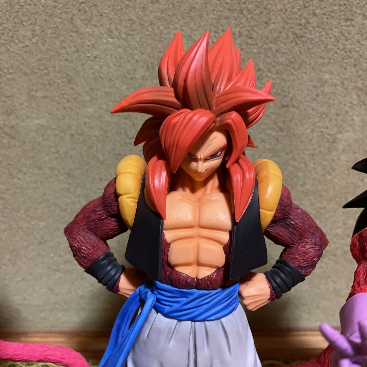 ドラゴンボール フィギュア A賞 超サイヤ人4ゴジータ B賞 超サイヤ人4