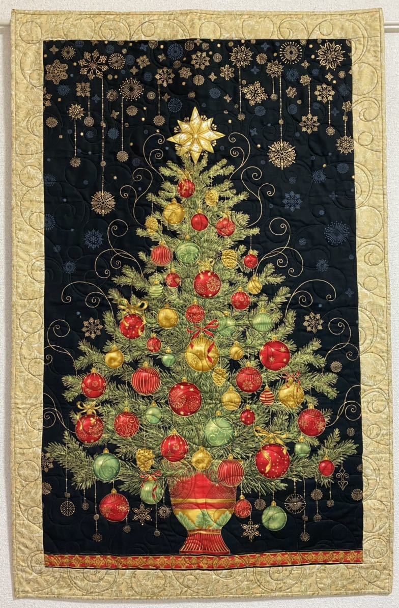 クリスマスタペストリー　パッチワーク ハンドメイド パッチワーク クリスマス タペストリー - パッチワーク