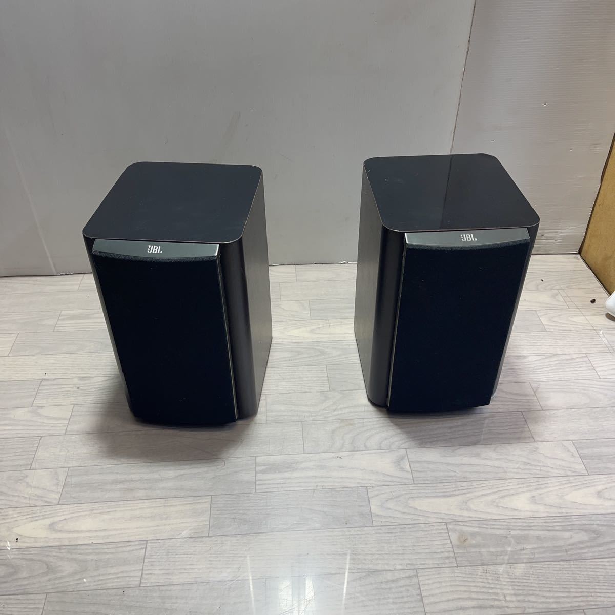  JBL スピーカーペア STUDIO 220 み(スピーカー本体)｜売買されたオークション情報、yahooの商品情報をアーカイブ公開 - オークファン JBL