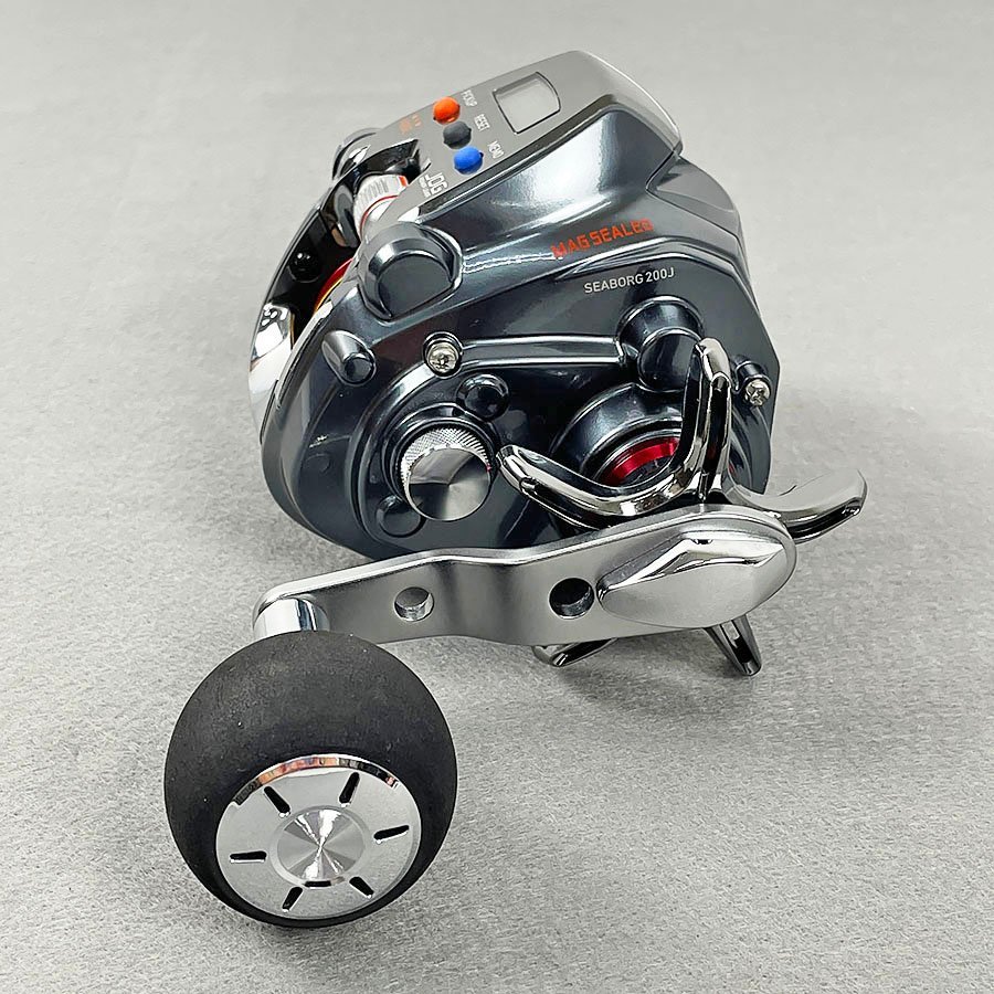 Daiwa ダイワ 15 SEABORG シーボーグ 200J 右ハンドル 電動リール 使用