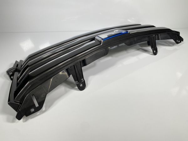 16450 良品 ノア HV ZWR80G/ZWR80W 前期 純正 フロントグリル 