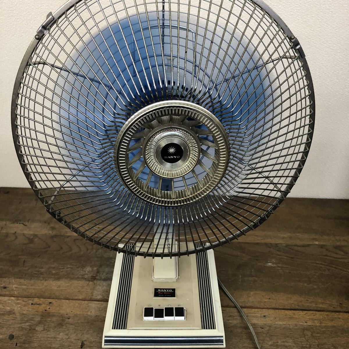 サンヨー扇風機 EF-6HA型 1972年製 3枚羽根 SANYO 卓上扇風機 レトロ