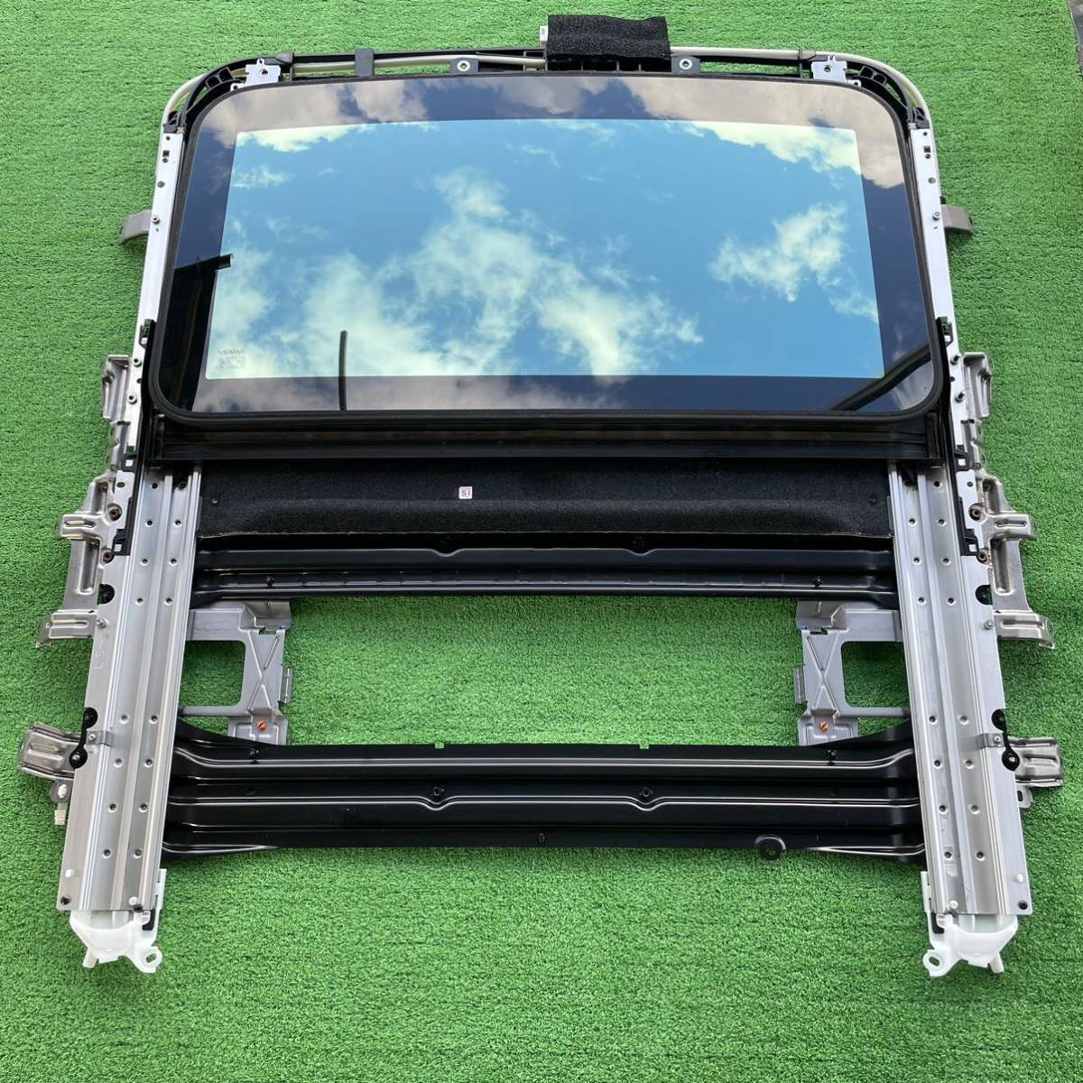 【新作登場，安い】 作動確認済み 純正 サンルーフユニット サンルーフガラス ルーフレール レクサス LS600hL UVF46 UVF45 UVF46 USF40 USF41(レクサス用)｜売買されたオークション情報、yahooの商品情報をアーカイブ公開 - レクサス用