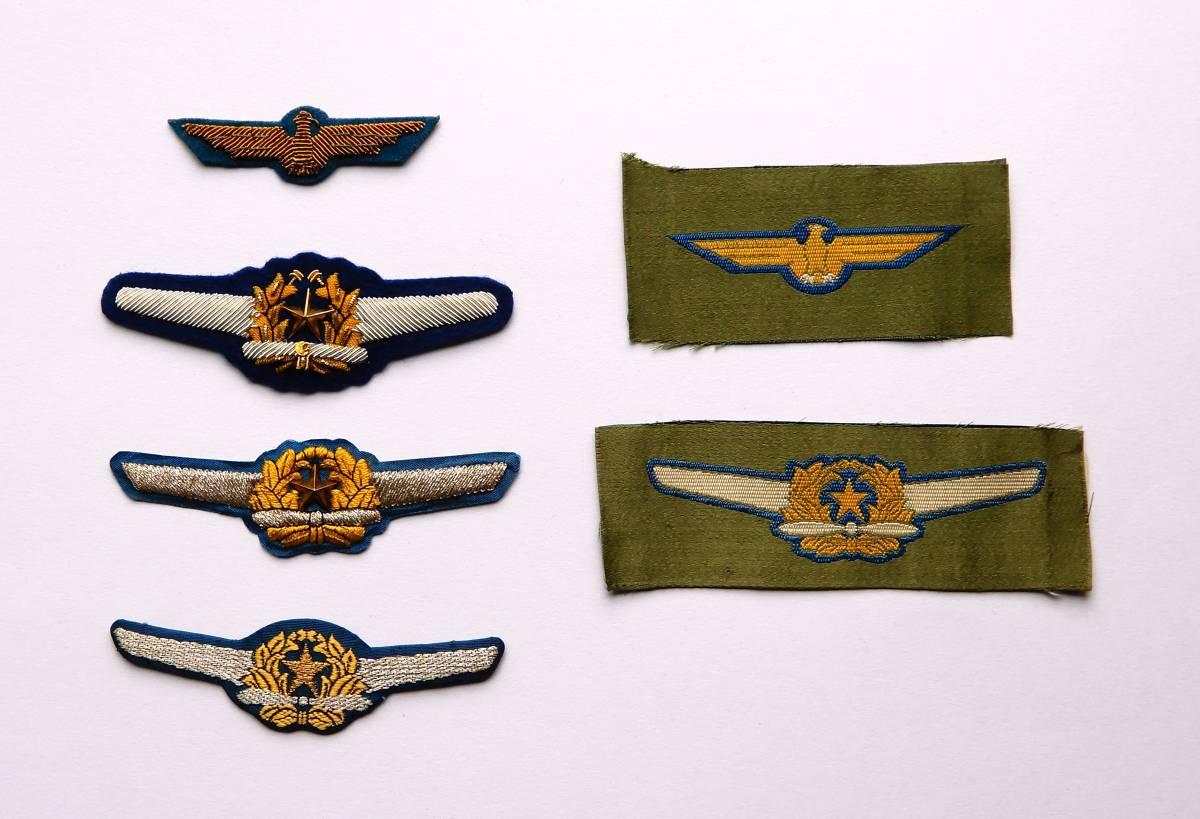 日本陸軍 航空胸章 将校用 旧日本軍 実物未使用品 航空胸章各種（未