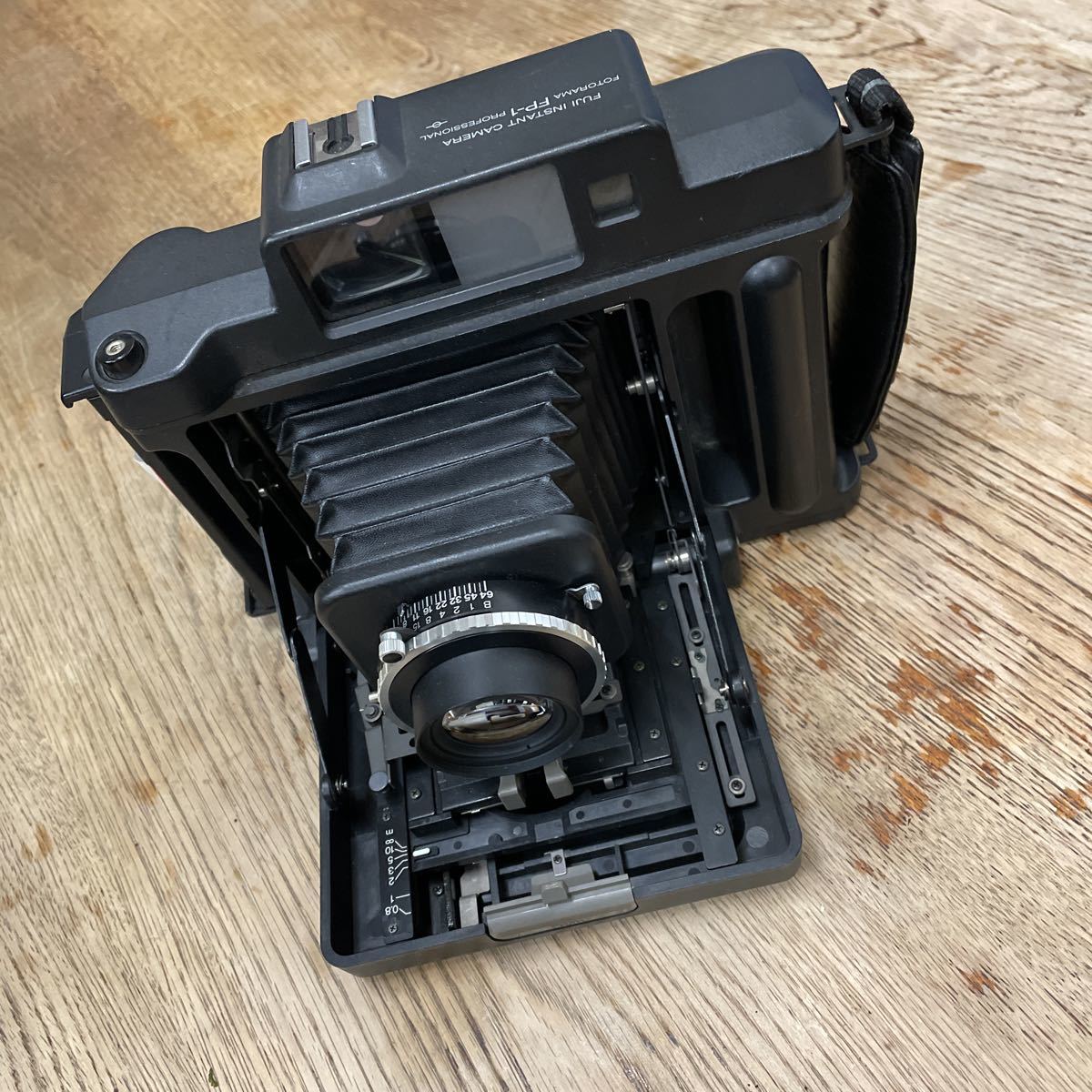 フジ インスタントカメラ FP-1 プロフェッショナル FUJIFILM フジ