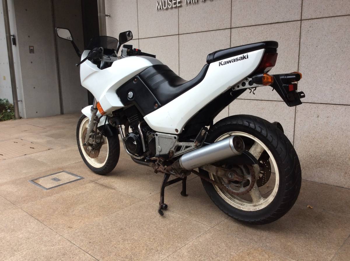 gpz250r 元実働（放置車両）書類有り 出来れば手渡し希望