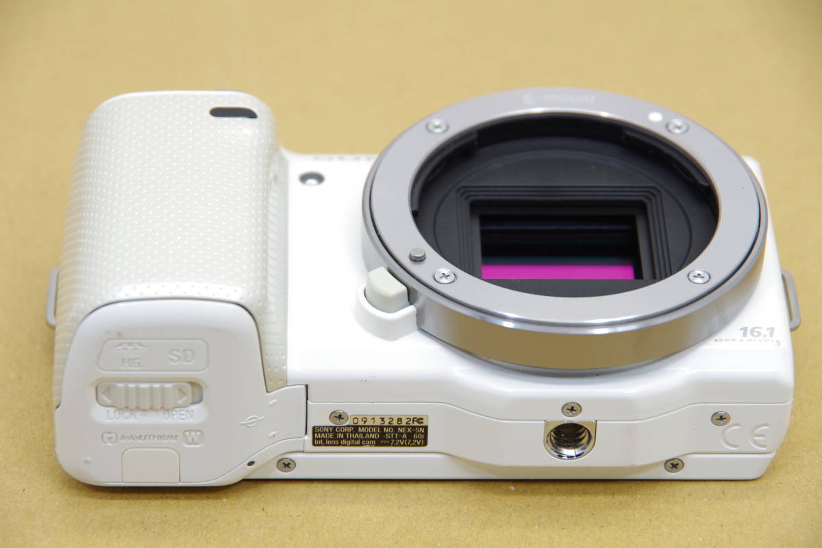 ☆ジャンク？☆ソニー SONY NEX-5N (白) + E 18-55mm OSS ※充電器