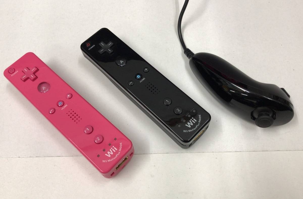 Nintendo Wii RVL-001 クロ 本体 wiiリモコンプラス2本 ヌンチャク 未