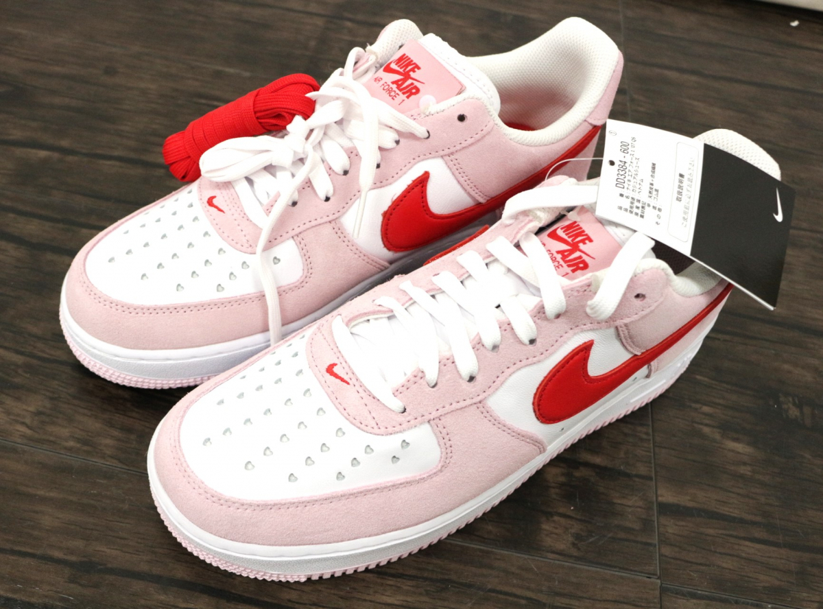 行董】未使用保管品 NIKE ナイキ バレンタイン限定 AIR FORCE エア 